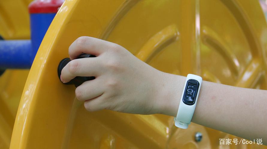 garminsmart 5:專注健康管理的輕量化手環(huán)
